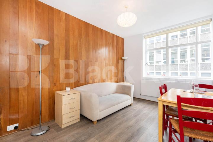 Located in Hatton Garden and a few minutes to Farringdon Station  St Cross Street, Farringdon 